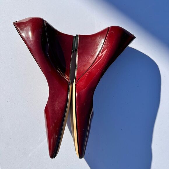 Via Spiga Red Wedge Heel Pointed Toe Shoe Size 9 1/2 - Picture 4 of 14